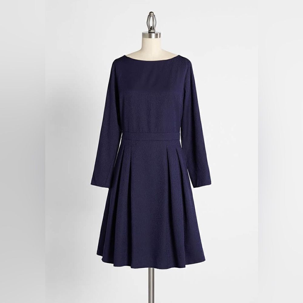 NWT ModCloth Girl About Bateau Dress Navy Size M